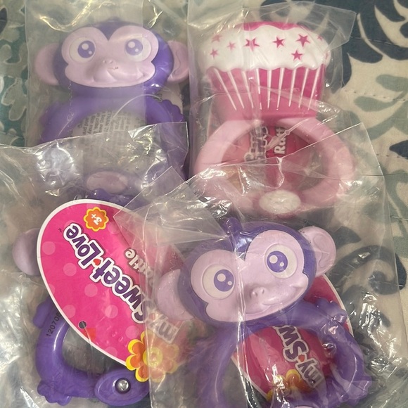 Baby doll rattle (1) - Picture 1 of 1